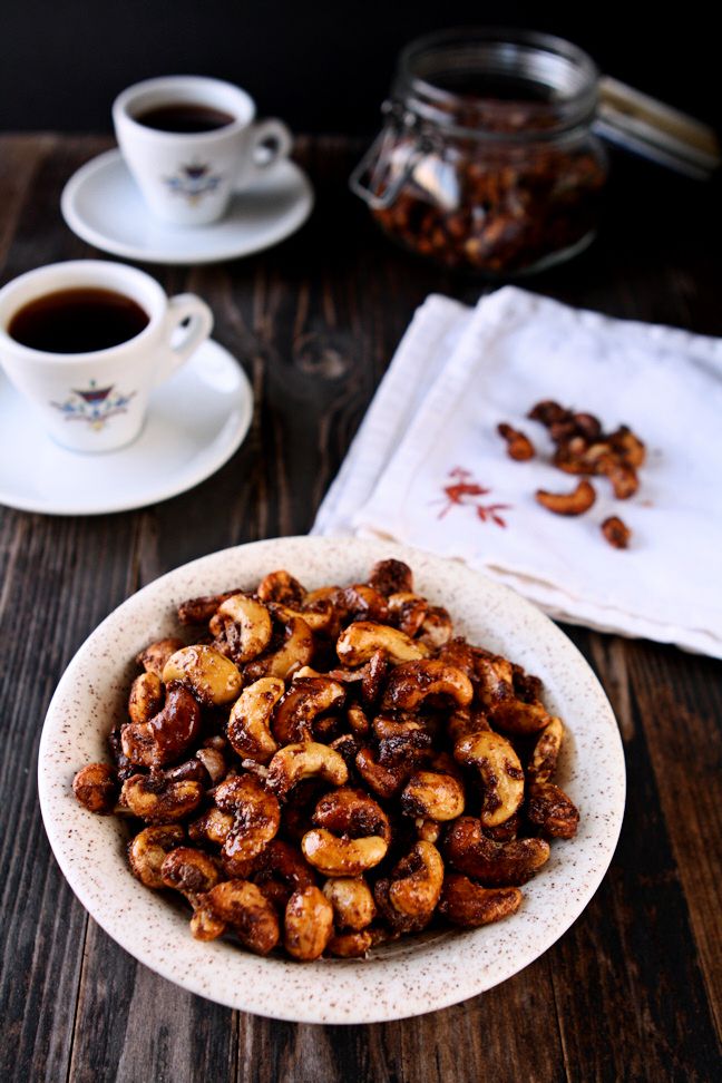 Sweet and spicy cashews