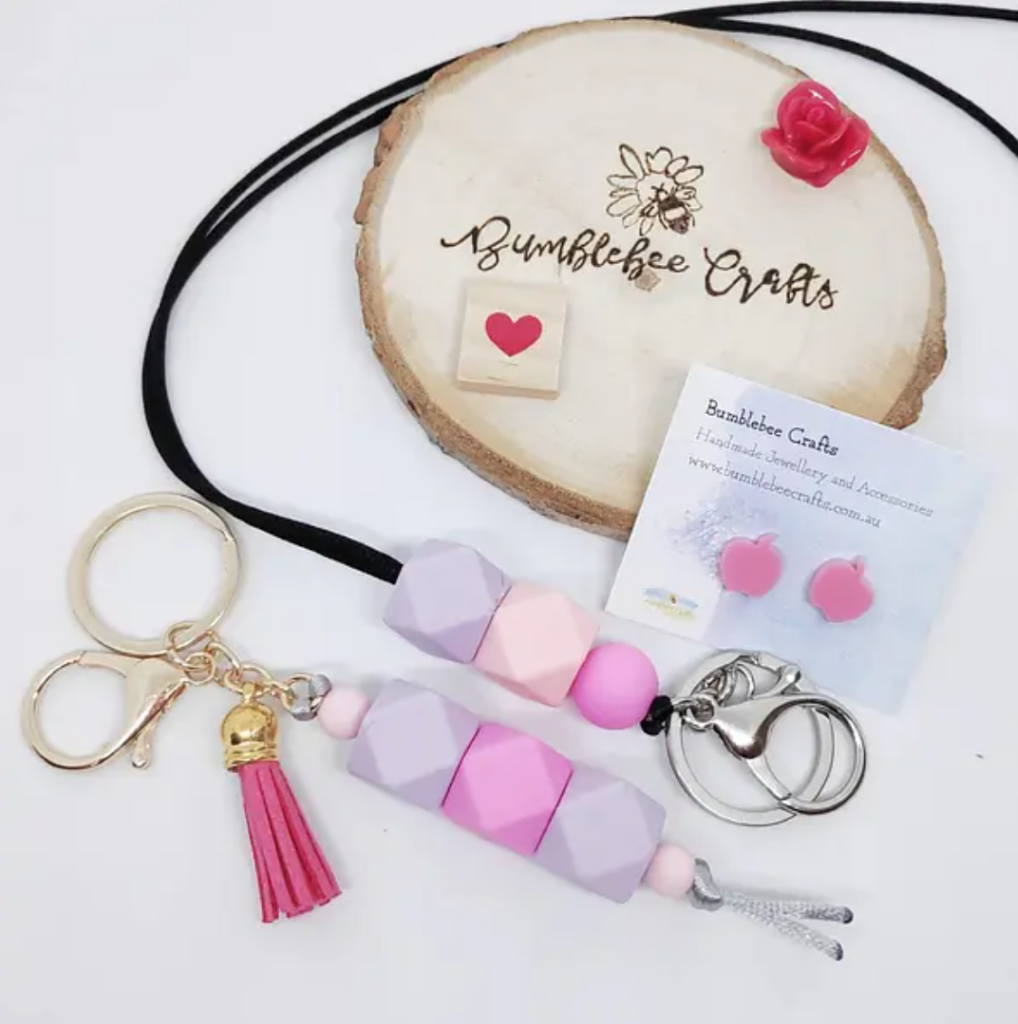 Gift set with keychain and earrings