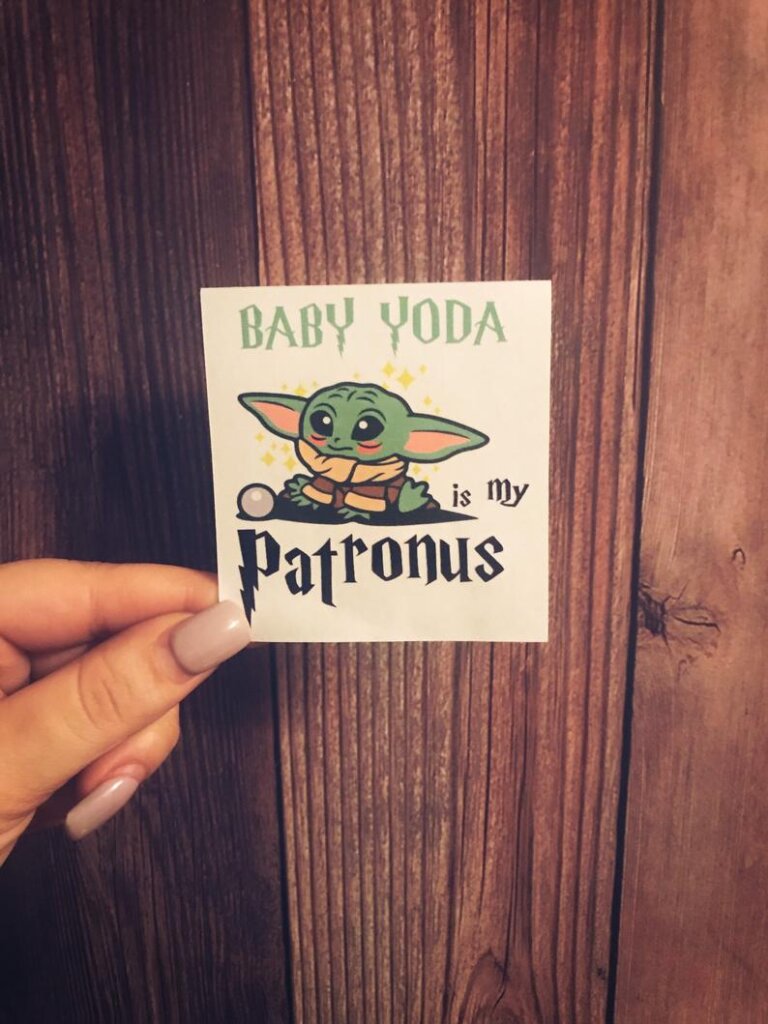 Baby Yoda patronus sticker