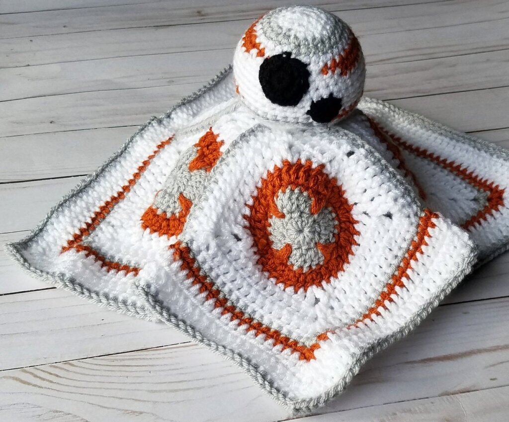 BB-8 baby blanket