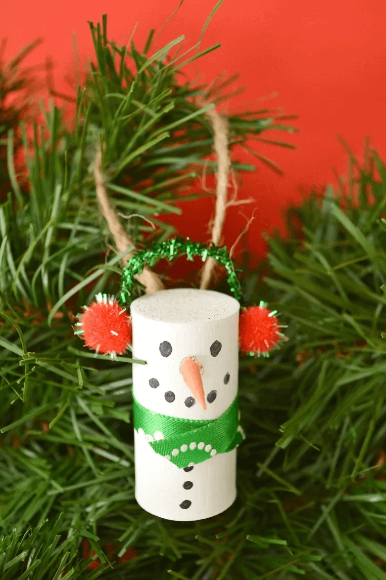 65+ Thoughtful DIY Christmas Ornaments (That Also Make Perfect Gifts!)