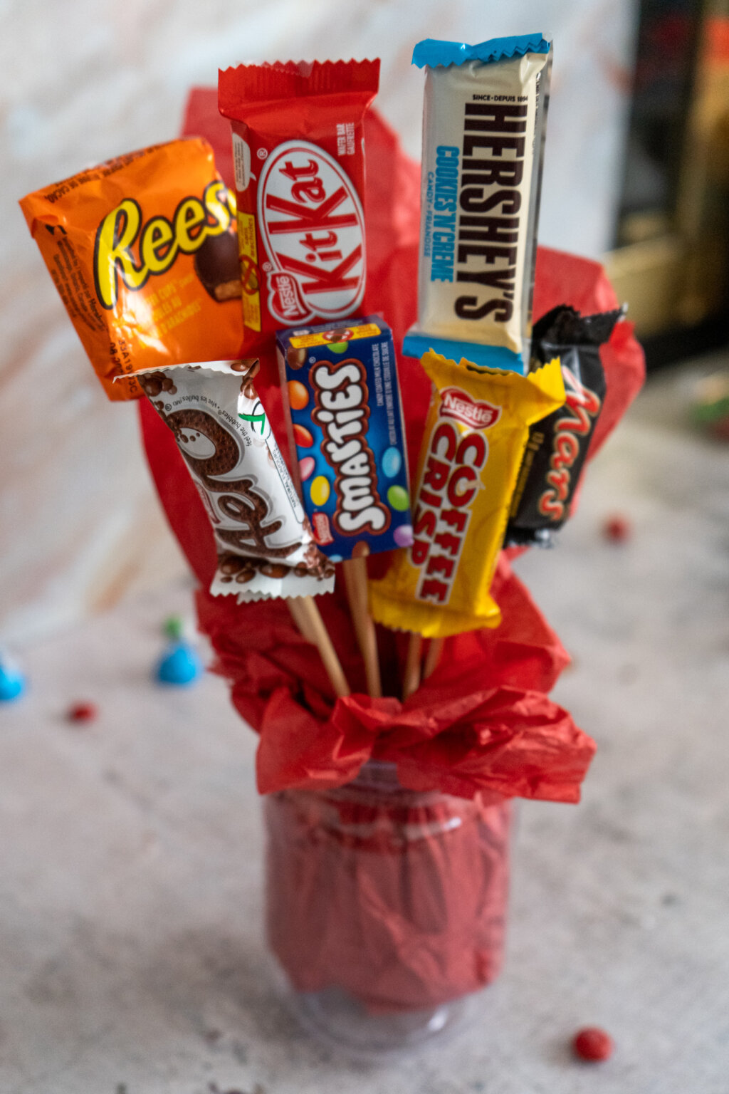 How to Make a Mason Jar Candy Bouquet (Step by Step!)