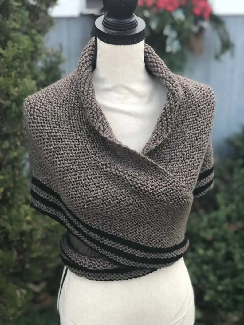 A Knitted Shawl Like Claire's