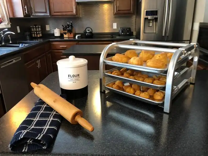 A Countertop Cooling Rack