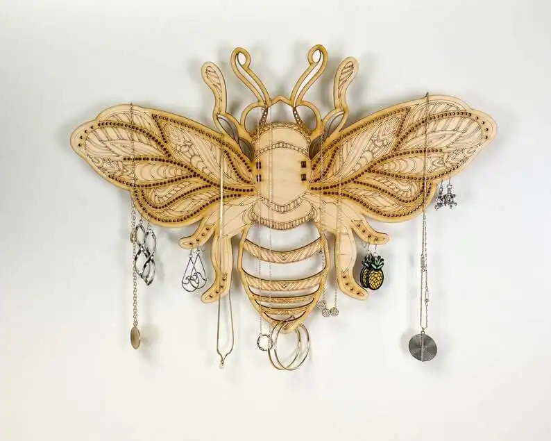 This Gorgeousa Bee Jewelry Holder