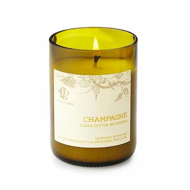 A Luxurious Champagne Scented Candle